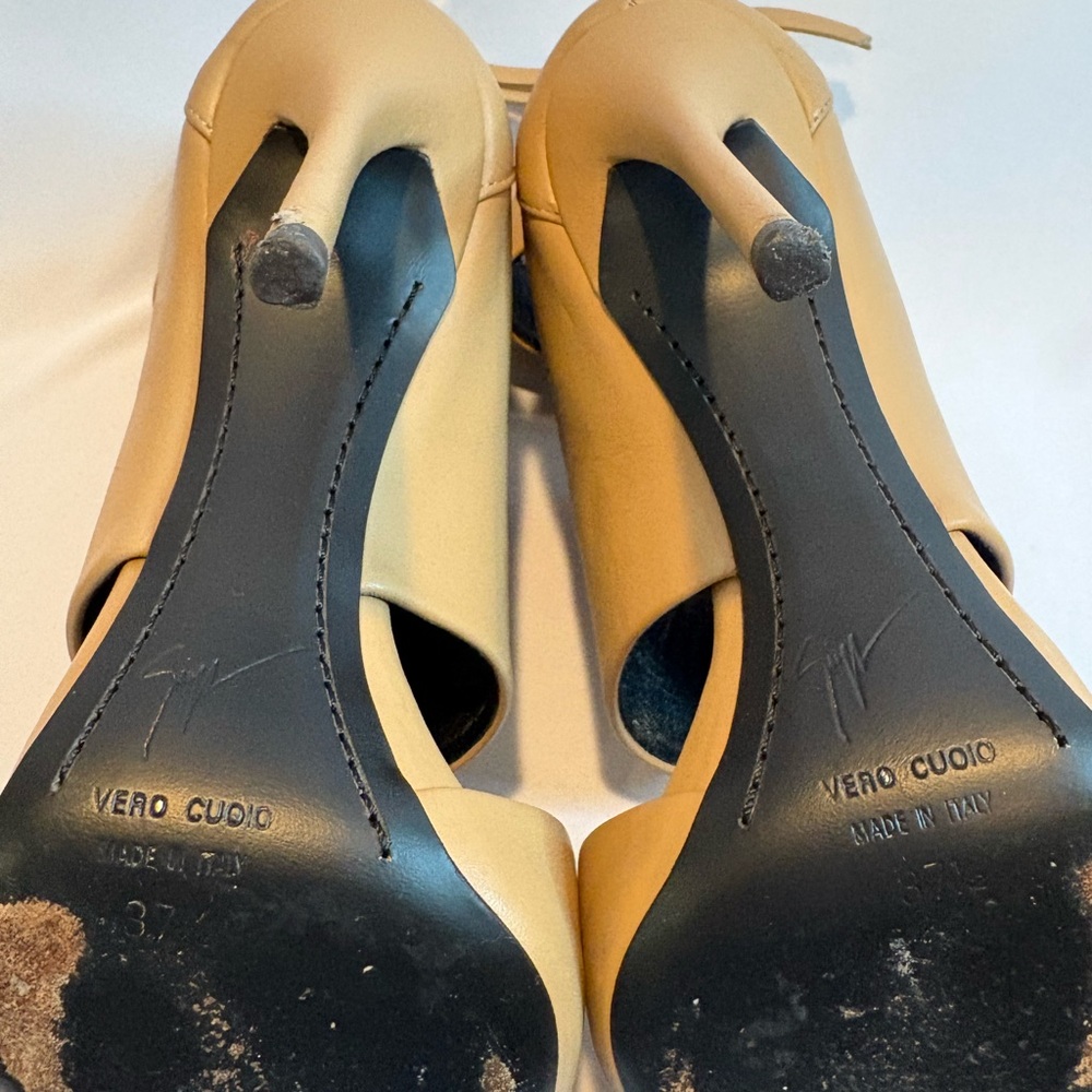 Giuseppe Zanotti High Heel Sandal - Picture 4 of 10